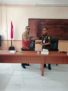 DLH dan Kejaksaan Negeri Sumbawa Barat Tandatangani MoU Penanganan Permasalahan Hukum Bidang Lingkungan DLH dan Kejaksaan Negeri Sumbawa Barat Tandatangani MoU Penanganan Permasalahan Hukum Bidang Lingkungan