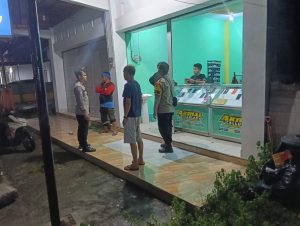 Jaga Situasi Kamtibmas Desa Pasir Putih Tetap Aman dan Kondusif, Polsek Maluk Rutin Patroli