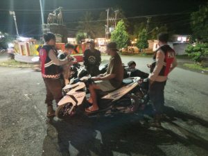 Polsek Sekongkang Gencarkan Patroli Dialogis, Perkuat Sinergi Jaga Kamtibmas