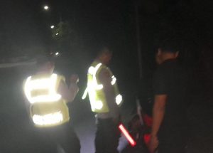 Polsek Jereweh Gelar KRYD di Jalan Lintas Jereweh–Maluk, Antisipasi Gangguan Kamtibmas
