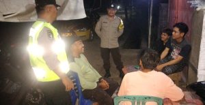 Polsek Jereweh Laksanakan Patroli Dialogis Mantap di Desa Dasan Anyar Polsek Jereweh Laksanakan Patroli Dialogis Mantap di Desa Dasan Anyar