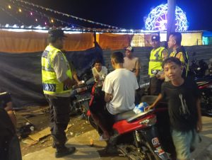 Patroli Dialogis Polsek Taliwang Jaga Kamtibmas di Kelurahan Menala Patroli Dialogis Polsek Taliwang Jaga Kamtibmas di Kelurahan Menala