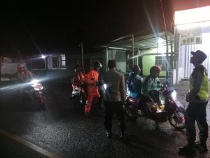 Polsek Jereweh Gelar KRYD, Antisipasi Kejahatan 3C dan Gangguan Kamtibmas Polsek Jereweh Gelar KRYD, Antisipasi Kejahatan 3C dan Gangguan Kamtibmas