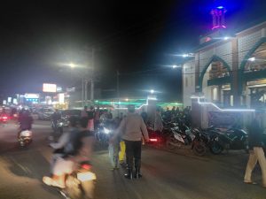 Polres Sumbawa Barat Intensifkan Pengamanan Salat Tarawih, Wujudkan Rasa Aman dan Nyaman di Bulan Ramadan Polres Sumbawa Barat Intensifkan Pengamanan Salat Tarawih, Wujudkan Rasa Aman dan Nyaman di Bulan Ramadan
