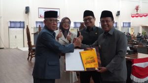 Bupati Sampaikan LKPJ 2025, Kemiskinan Turun dan IPM KSB Tertinggi di NTB