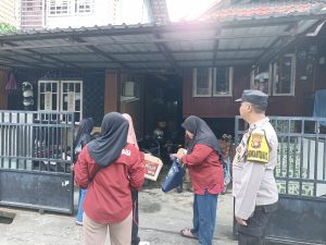 Bhabinkamtibmas Meraran Galang Dana untuk Korban Kebakaran di Sumbawa Bhabinkamtibmas Meraran Galang Dana untuk Korban Kebakaran di Sumbawa