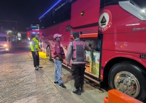 KRYD Polsek KPL Poto Tano Kian Intens, Seluruh Personel Turun Tangan Periksa Kendaraan di Pelabuhan