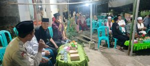 Sentuhan Empati Polisi, Bhabinkamtibmas Hadir di Tengah Duka Warga Binaan Sentuhan Empati Polisi, Bhabinkamtibmas Hadir di Tengah Duka Warga Binaan