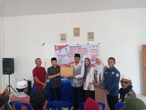 Diantar Puluhan Simpatisan, Arifin Resmi Daftar Bakal Calon Kades Rarak Ronges